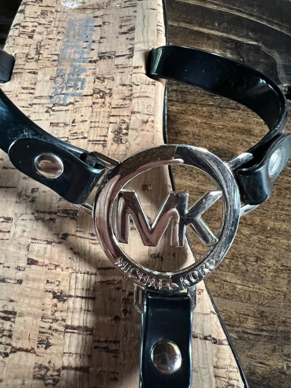 MICHAEL KORS SIZE 7 - Picture 4 of 5